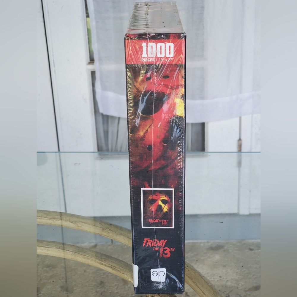 New Friday The 13th Jason Voorhees Mask 1,000 Piece Puzzle - Picture 4 of 7